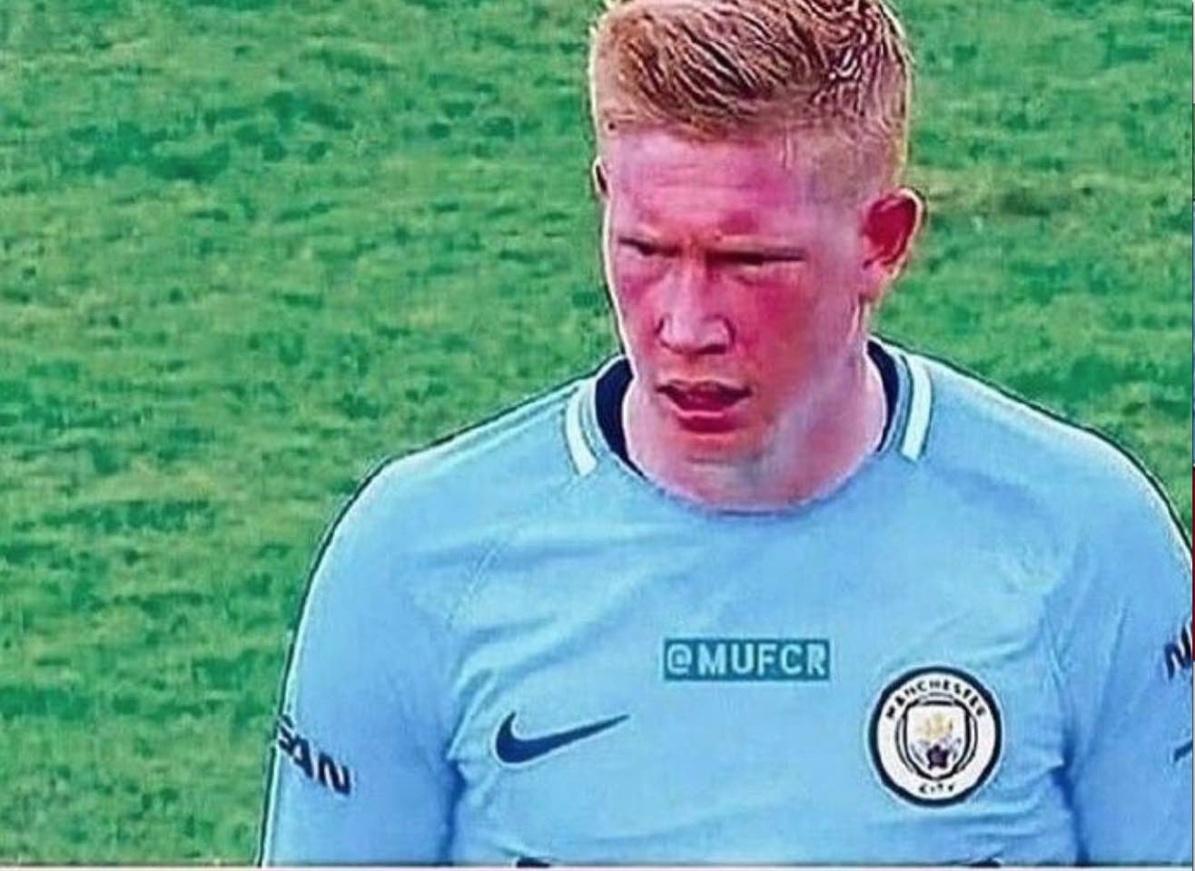 球员抢断后反击一条龙