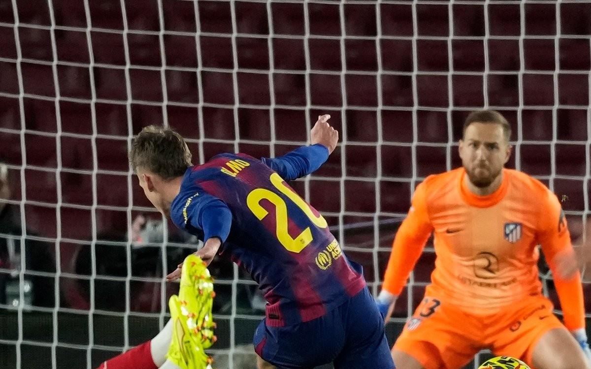 意媒：国米现场考察帕尔马中场贝尔纳韦，考虑让其做恰20替补